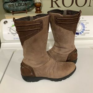 Merrill Women’s Boots / Vera Mid Barnwood